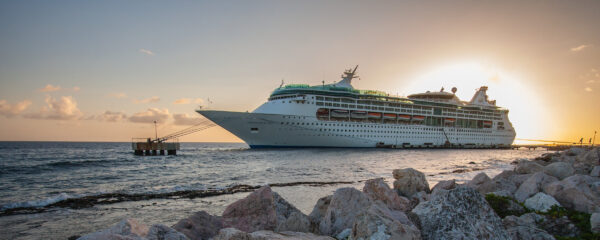 NAVIERA: ROYAL CARIBBEAN