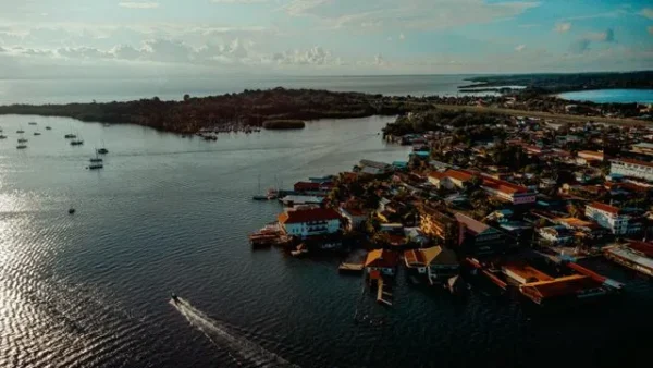 PANAMÁ CON BOCAS DEL TORO